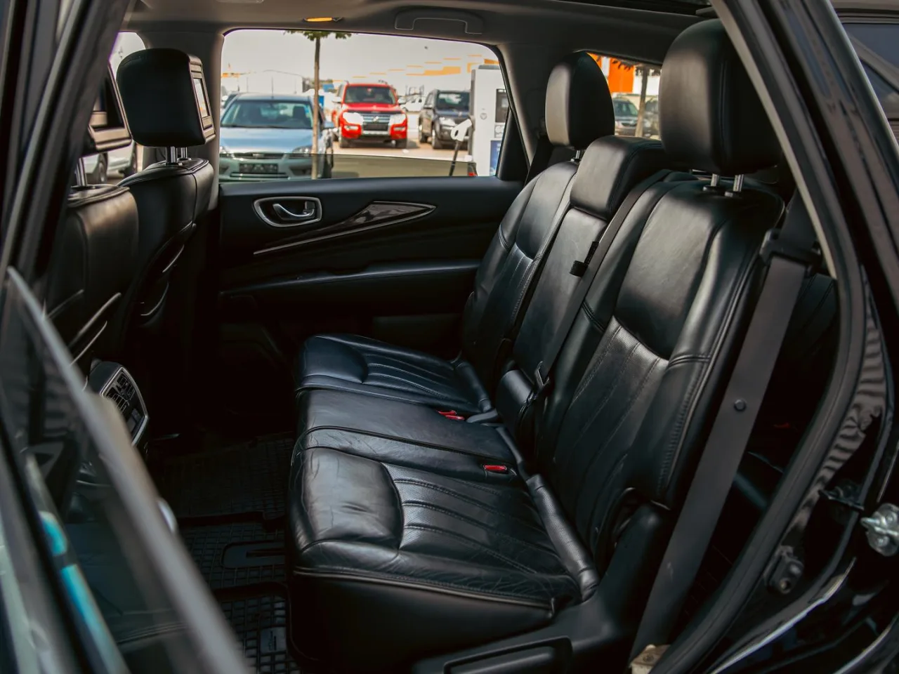 Infiniti JX