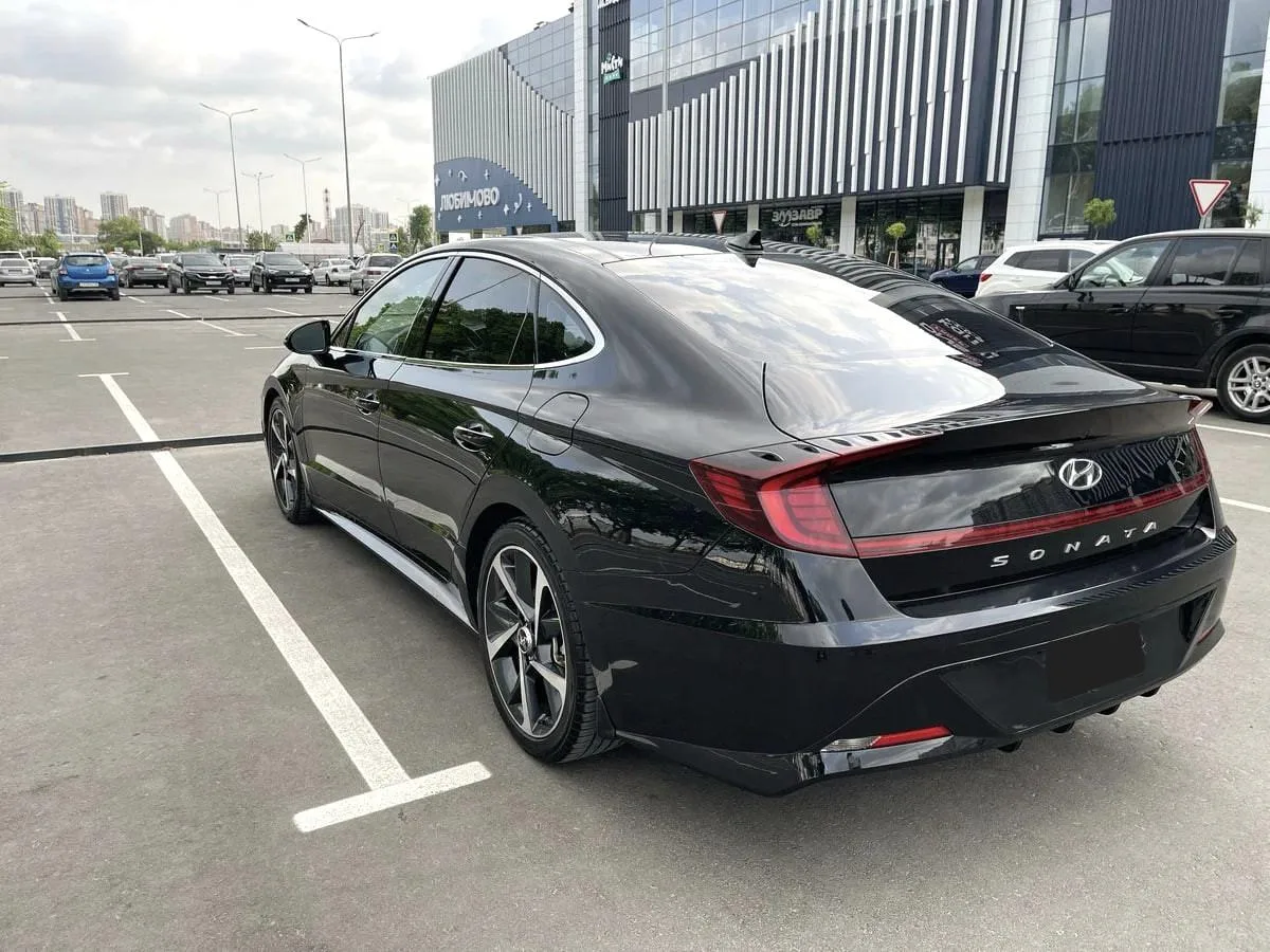 Hyundai Sonata