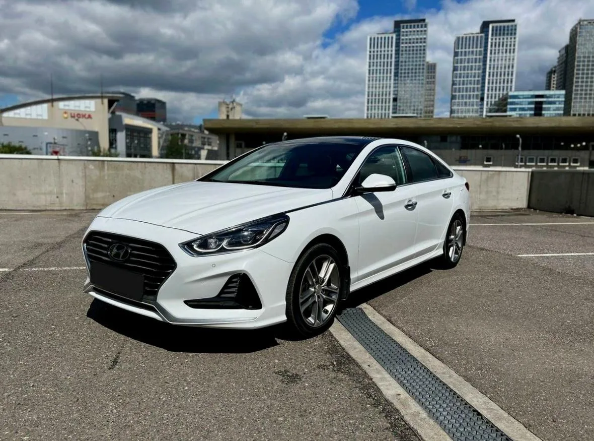 Hyundai Sonata