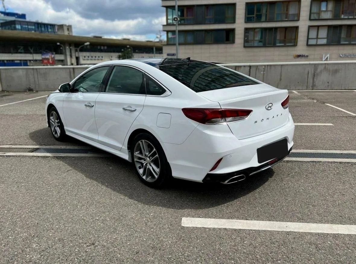 Hyundai Sonata