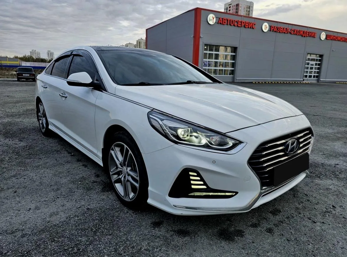 Hyundai Sonata