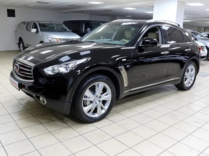 Infiniti QX70 2013