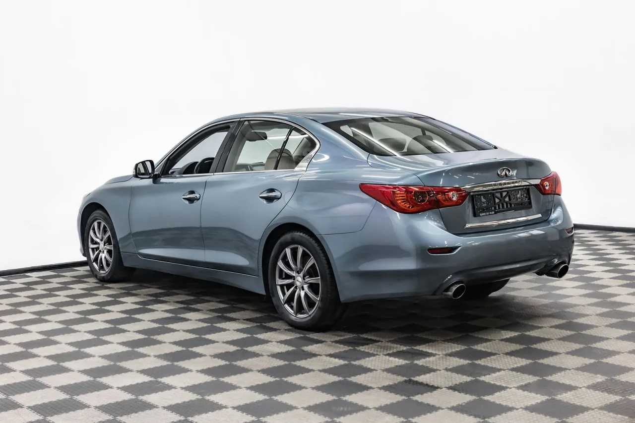 Infiniti Q50