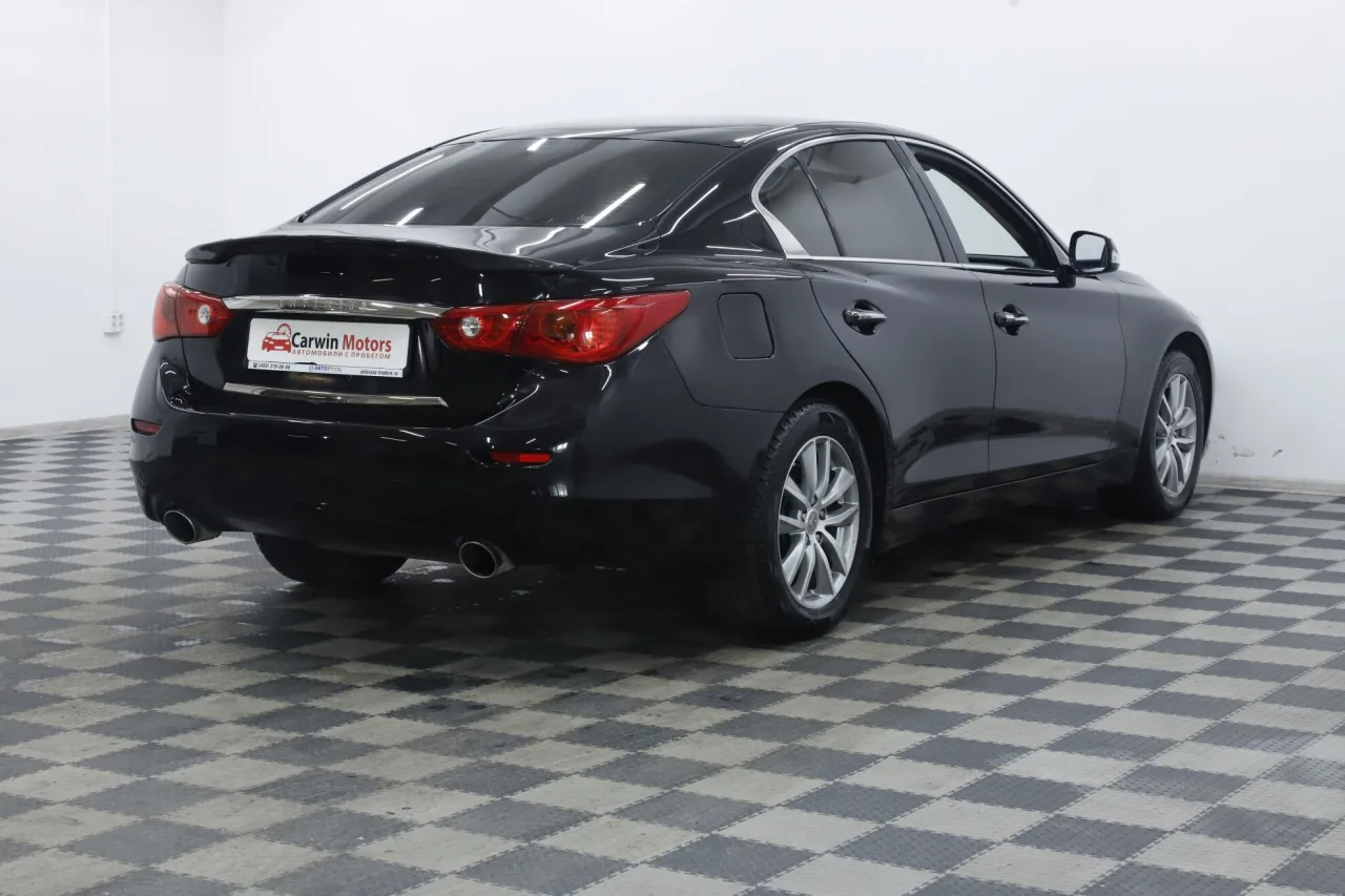 Infiniti Q50