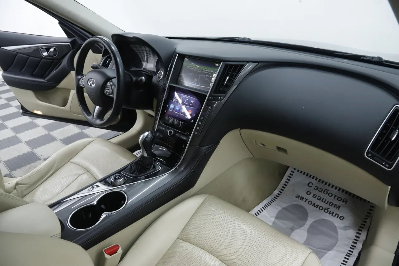 Infiniti Q50