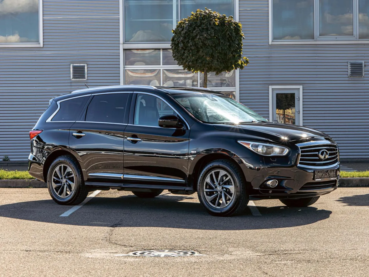 Infiniti JX