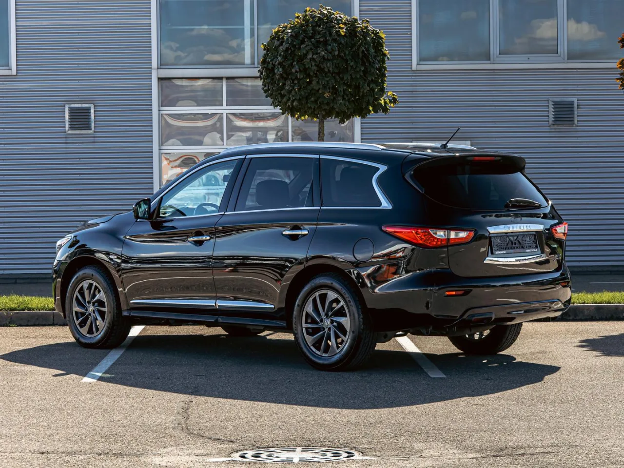 Infiniti JX