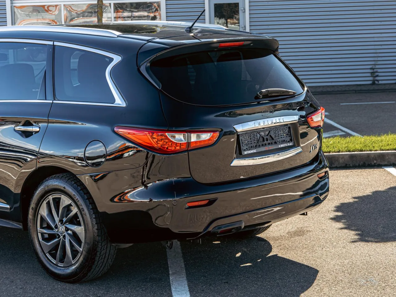 Infiniti JX