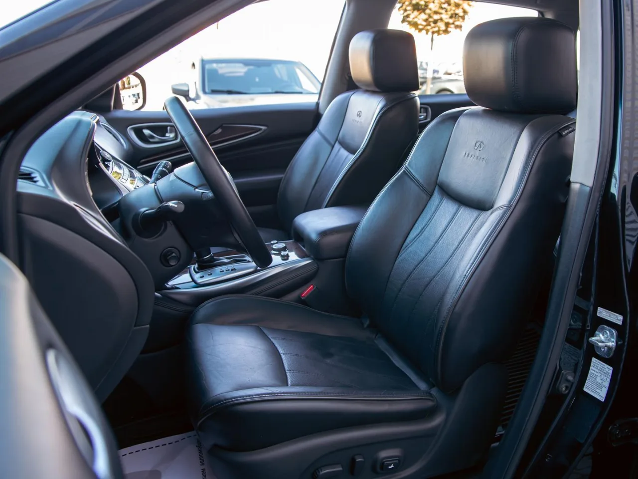 Infiniti JX
