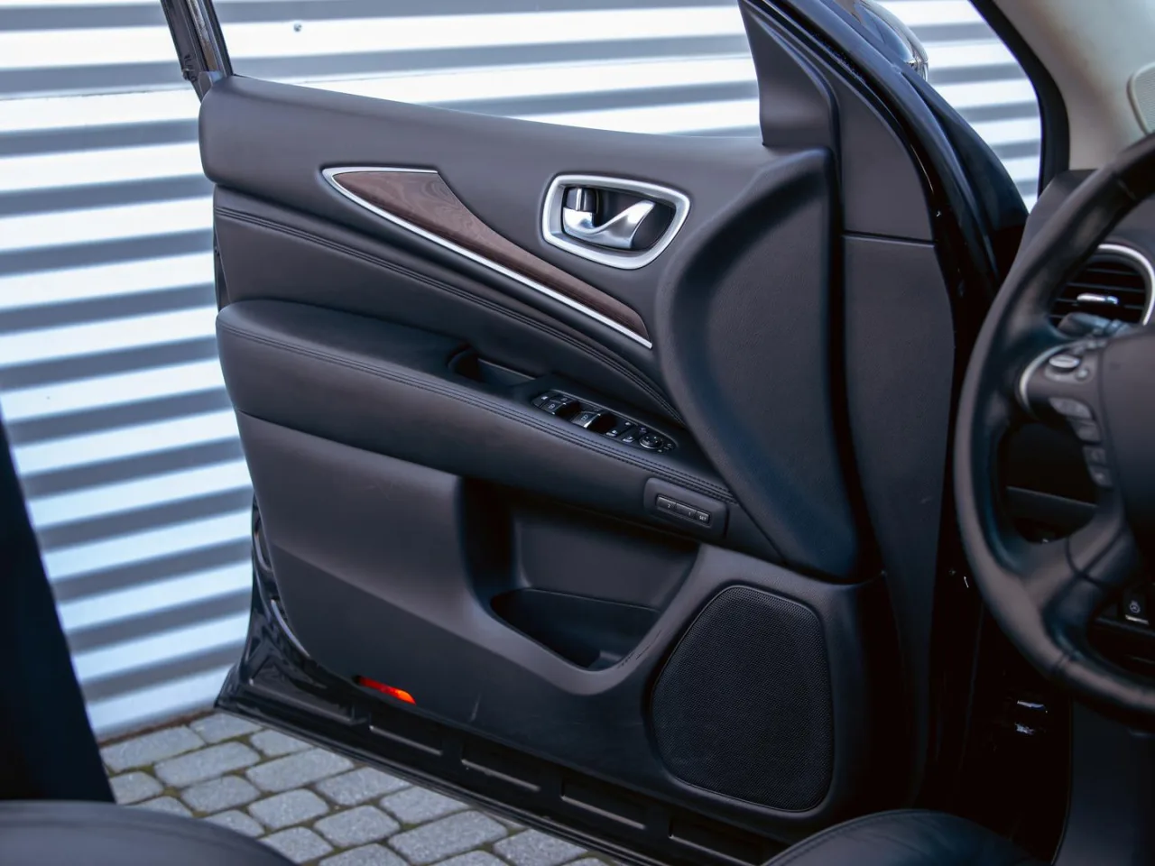 Infiniti JX