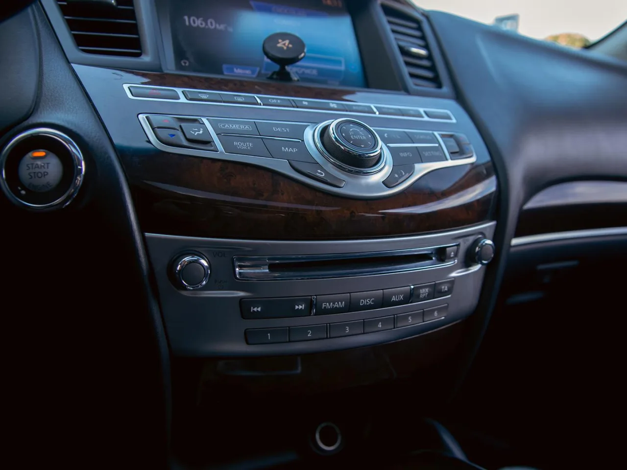 Infiniti JX