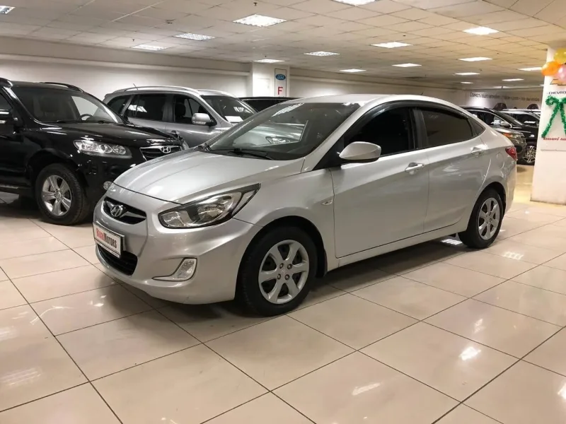 Hyundai Solaris 2013