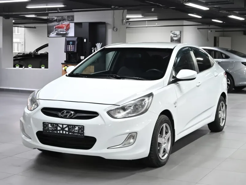 Hyundai Solaris 2013