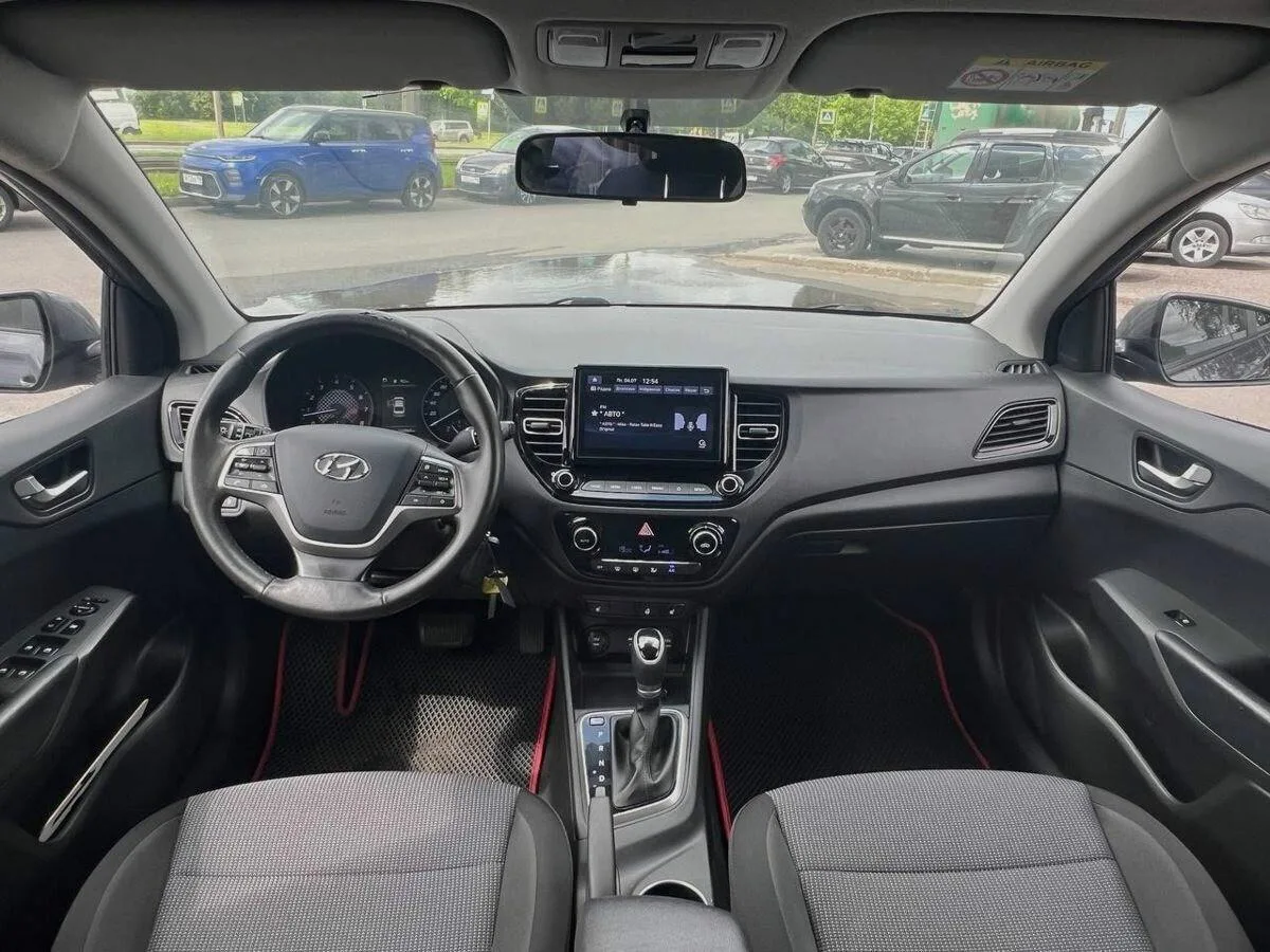 Hyundai Solaris