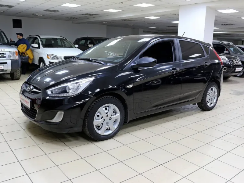 Hyundai Solaris 2013