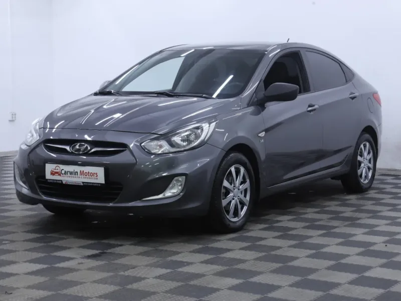 Hyundai Solaris 2014