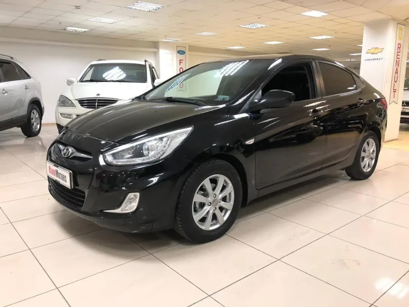 Hyundai Solaris 2013