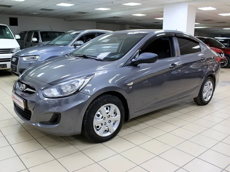 Hyundai Solaris 2012