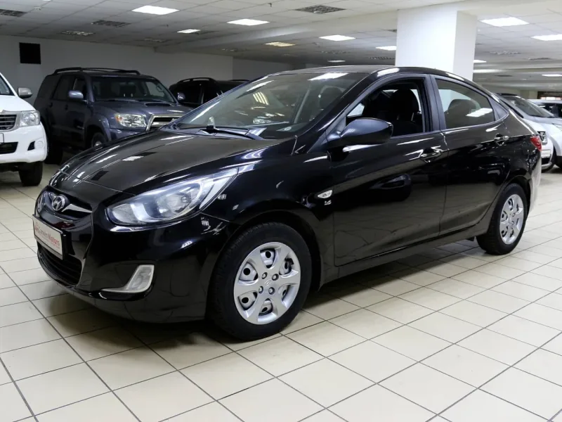 Hyundai Solaris 2012