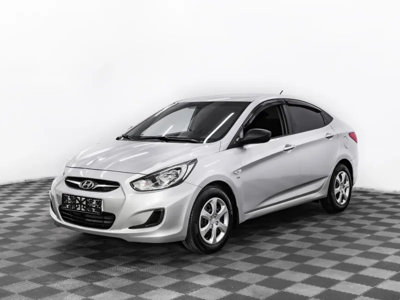 Hyundai Solaris 2013