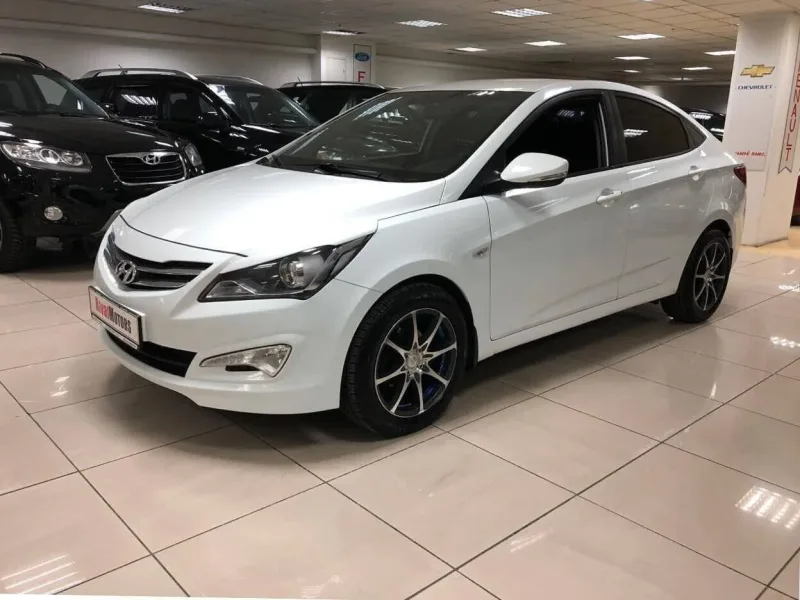 Hyundai Solaris 2015