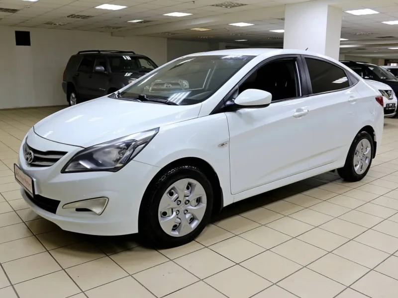 Hyundai Solaris 2015