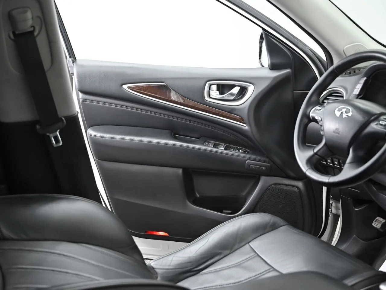 Infiniti JX