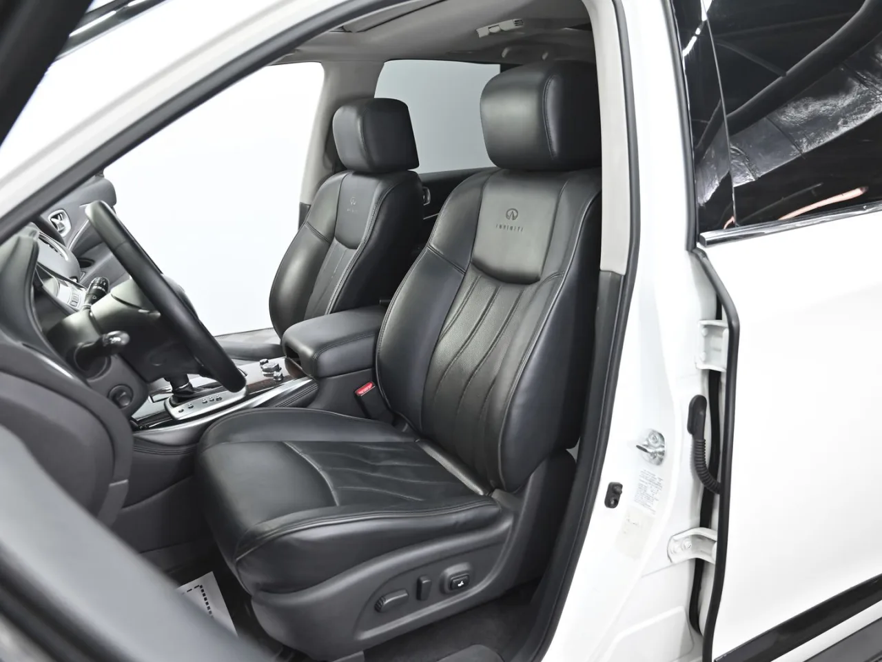 Infiniti JX