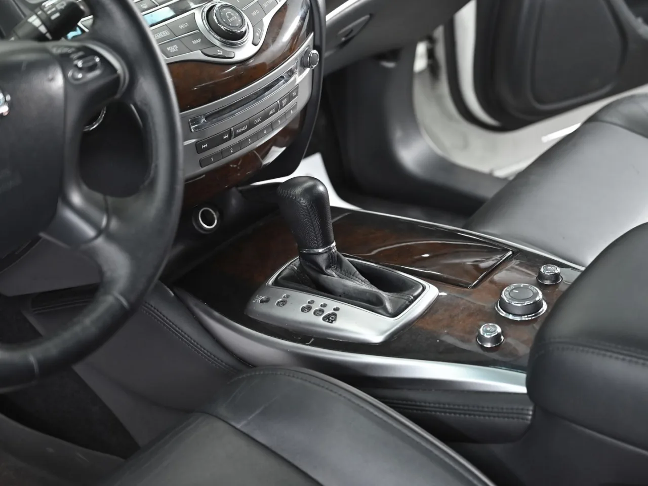 Infiniti JX