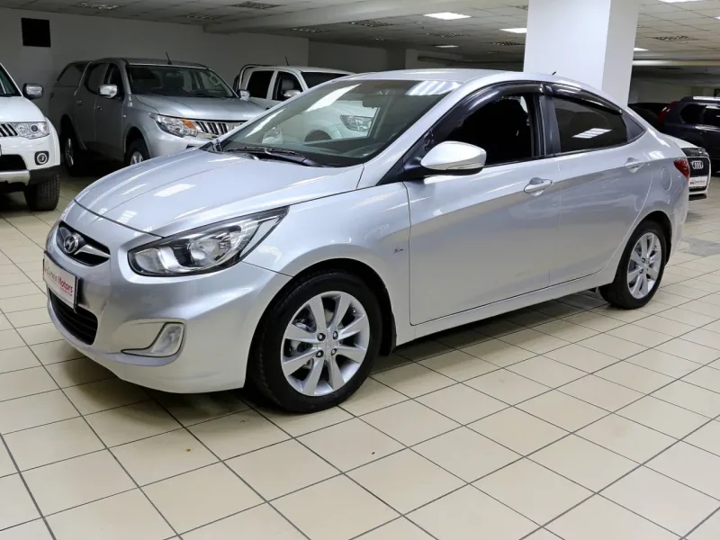 Hyundai Solaris 2012