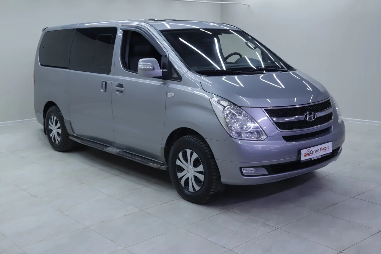 Hyundai Grand Starex