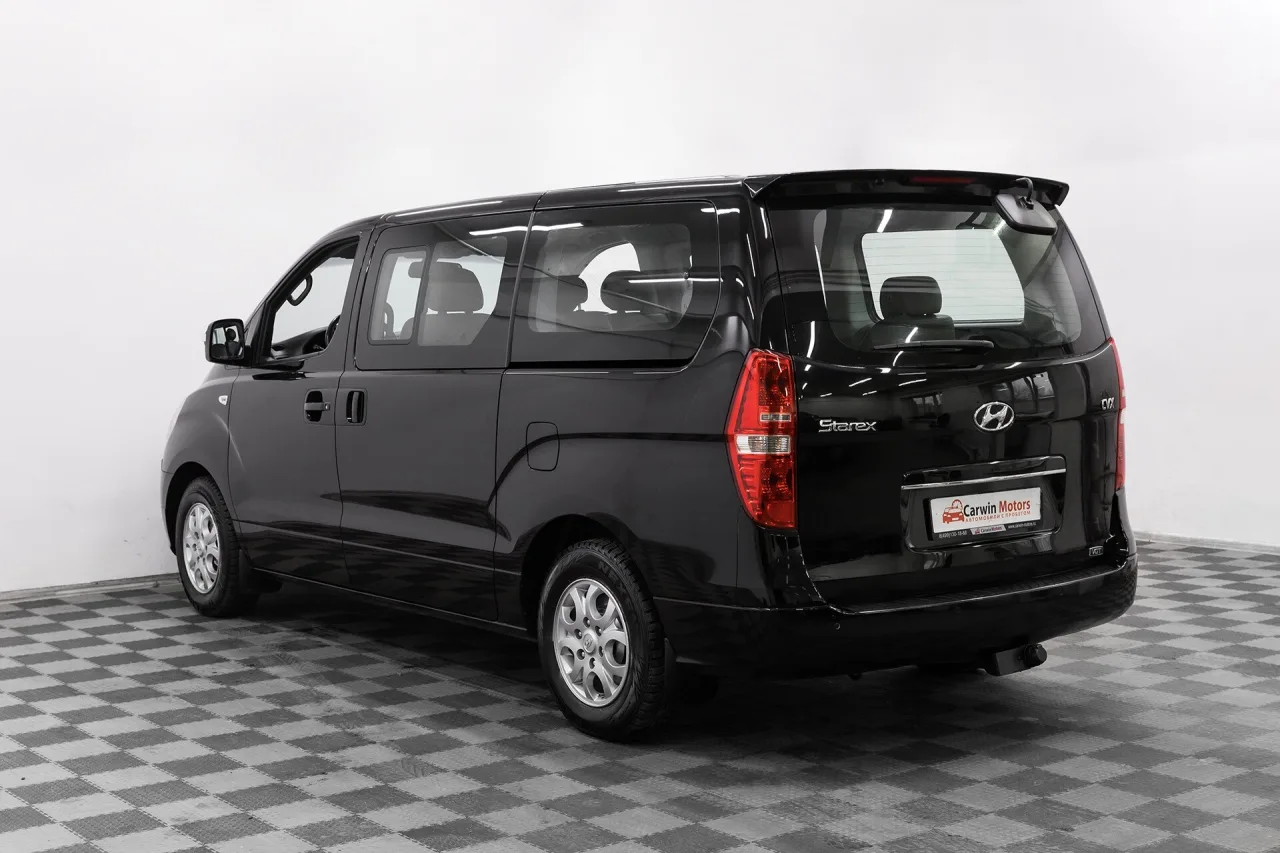 Hyundai Grand Starex
