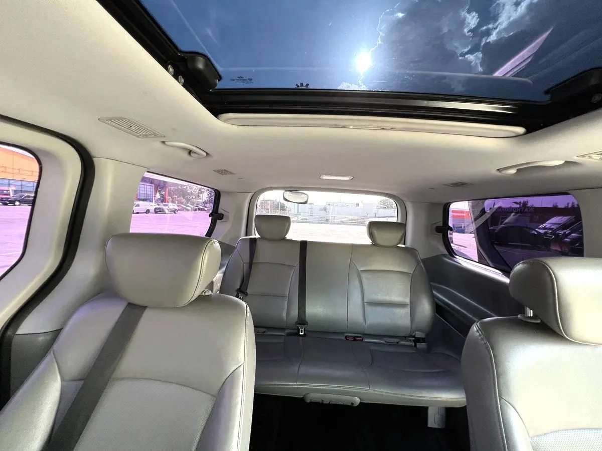 Hyundai Grand Starex
