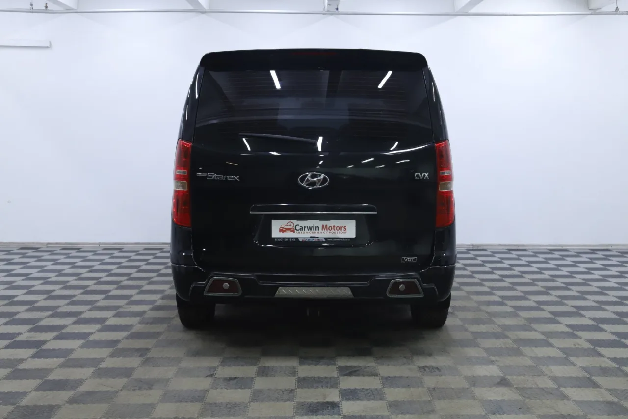 Hyundai Grand Starex