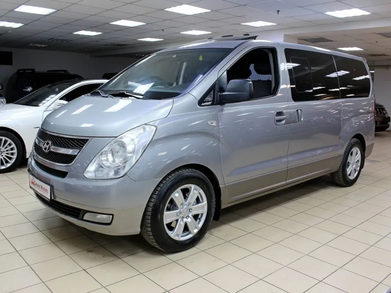 Hyundai Grand Starex 2012