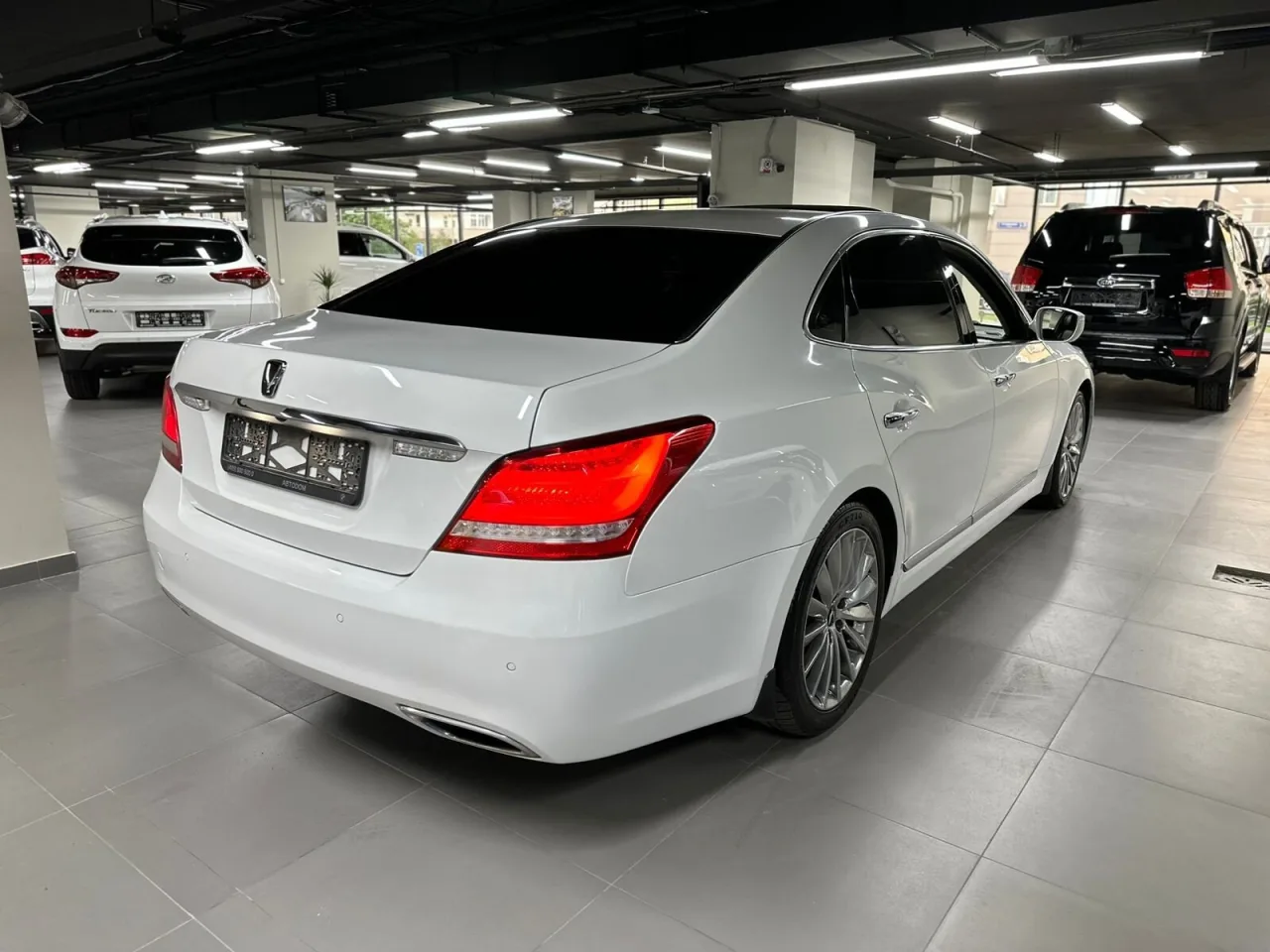 Hyundai Equus
