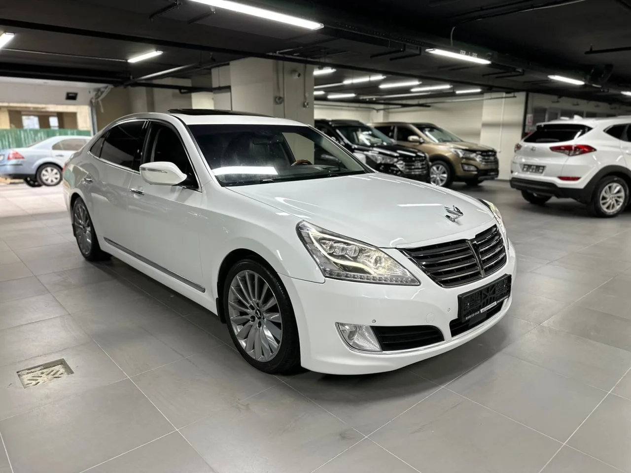 Hyundai Equus