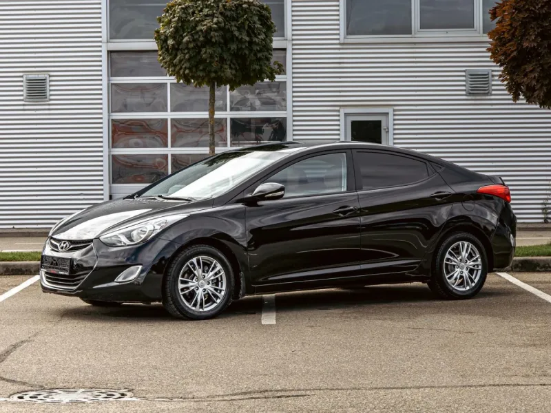 Hyundai Elantra 2013