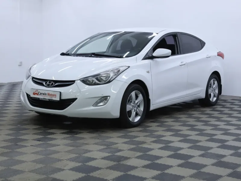 Hyundai Elantra 2013