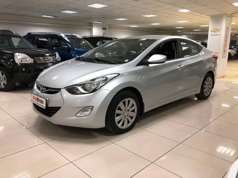 Hyundai Elantra 2012
