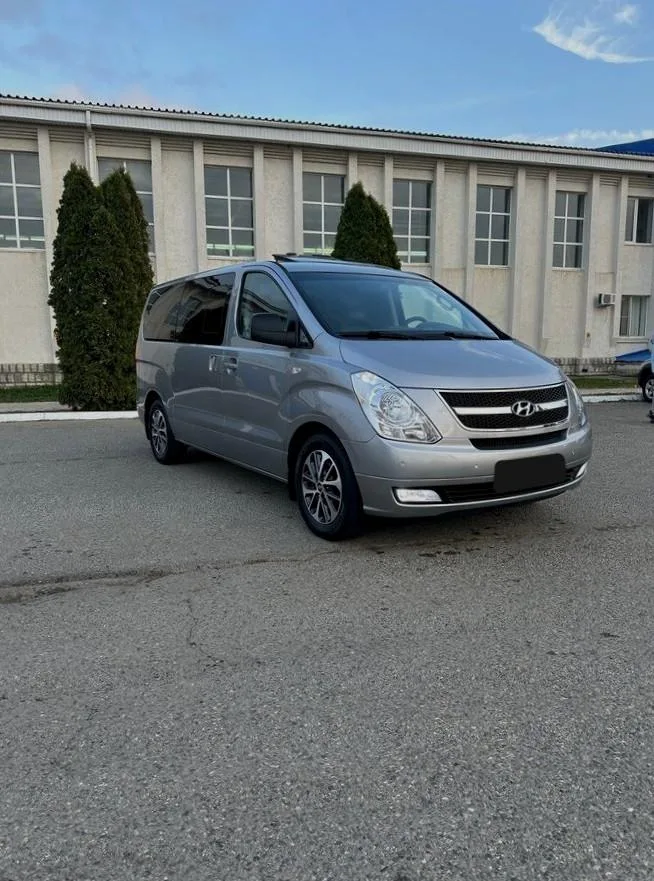 Hyundai Grand Starex