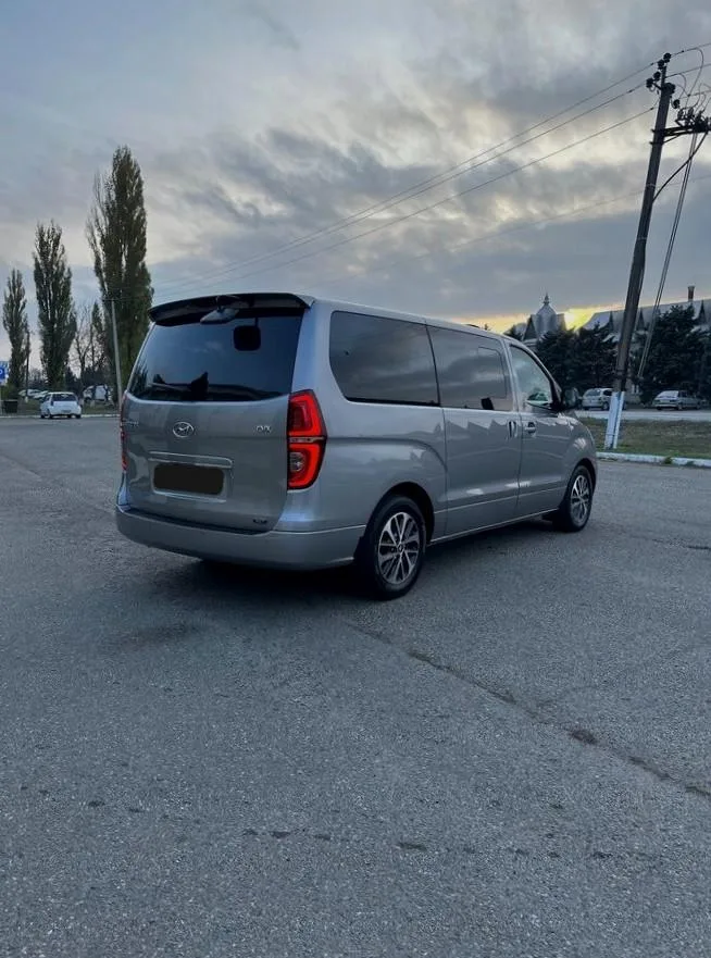 Hyundai Grand Starex