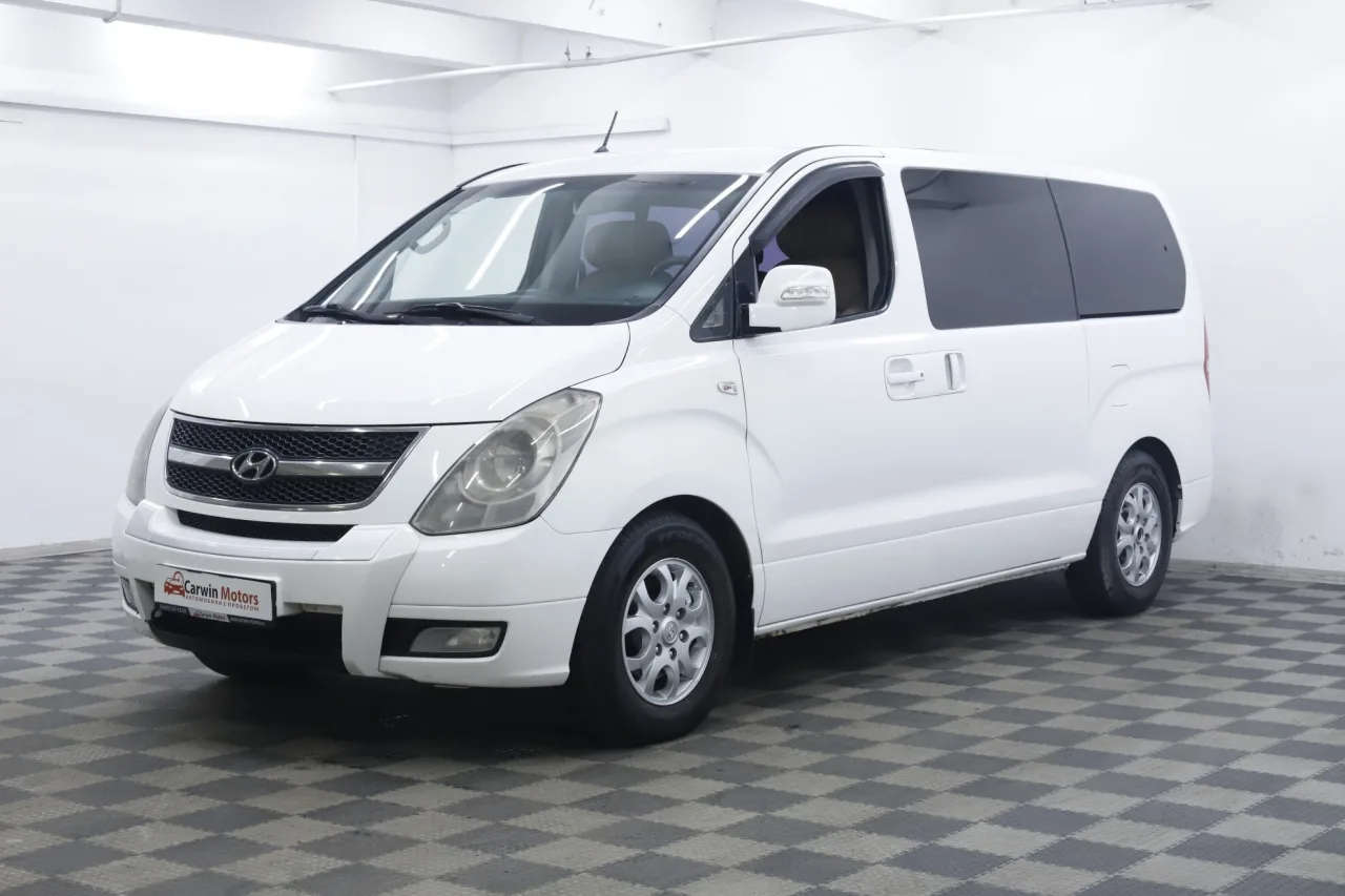 Hyundai Grand Starex