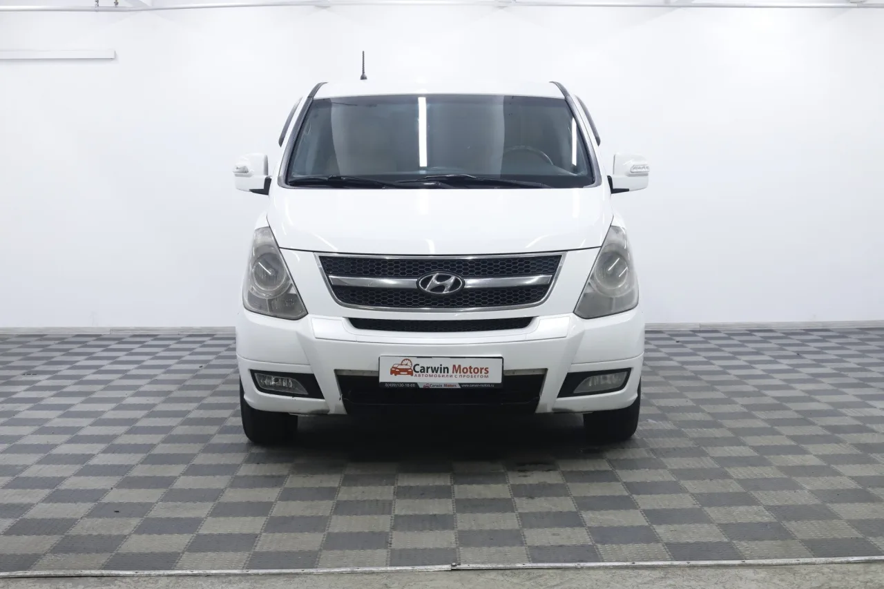 Hyundai Grand Starex