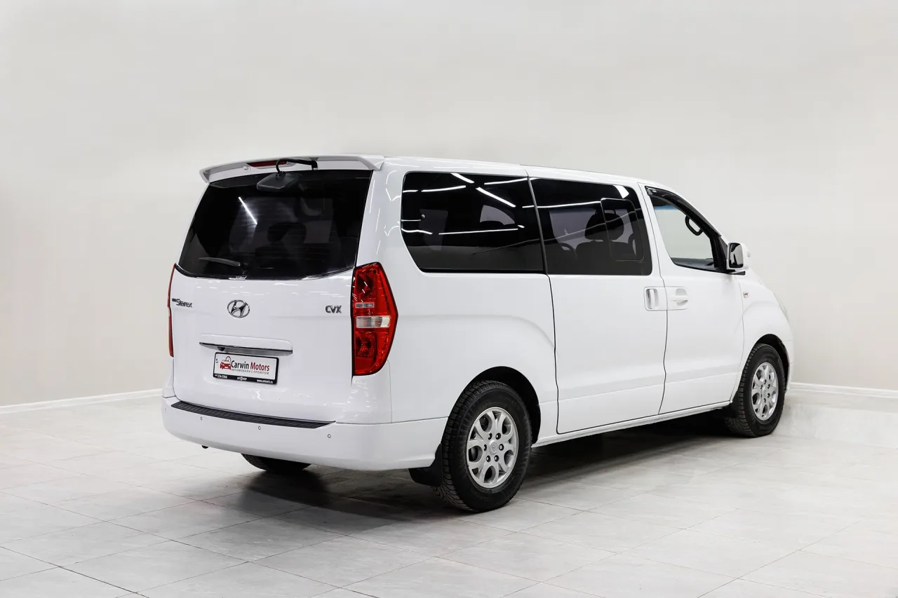 Hyundai Grand Starex