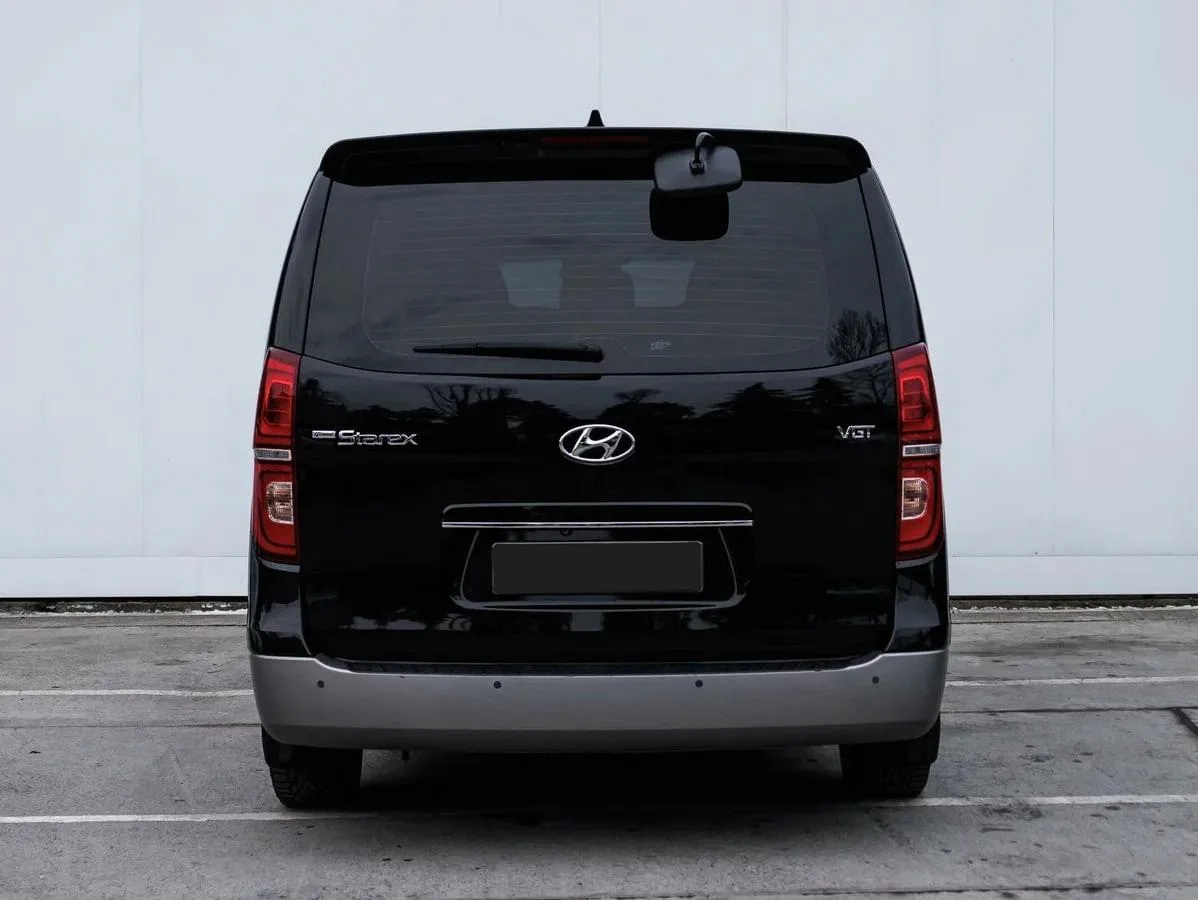 Hyundai Grand Starex
