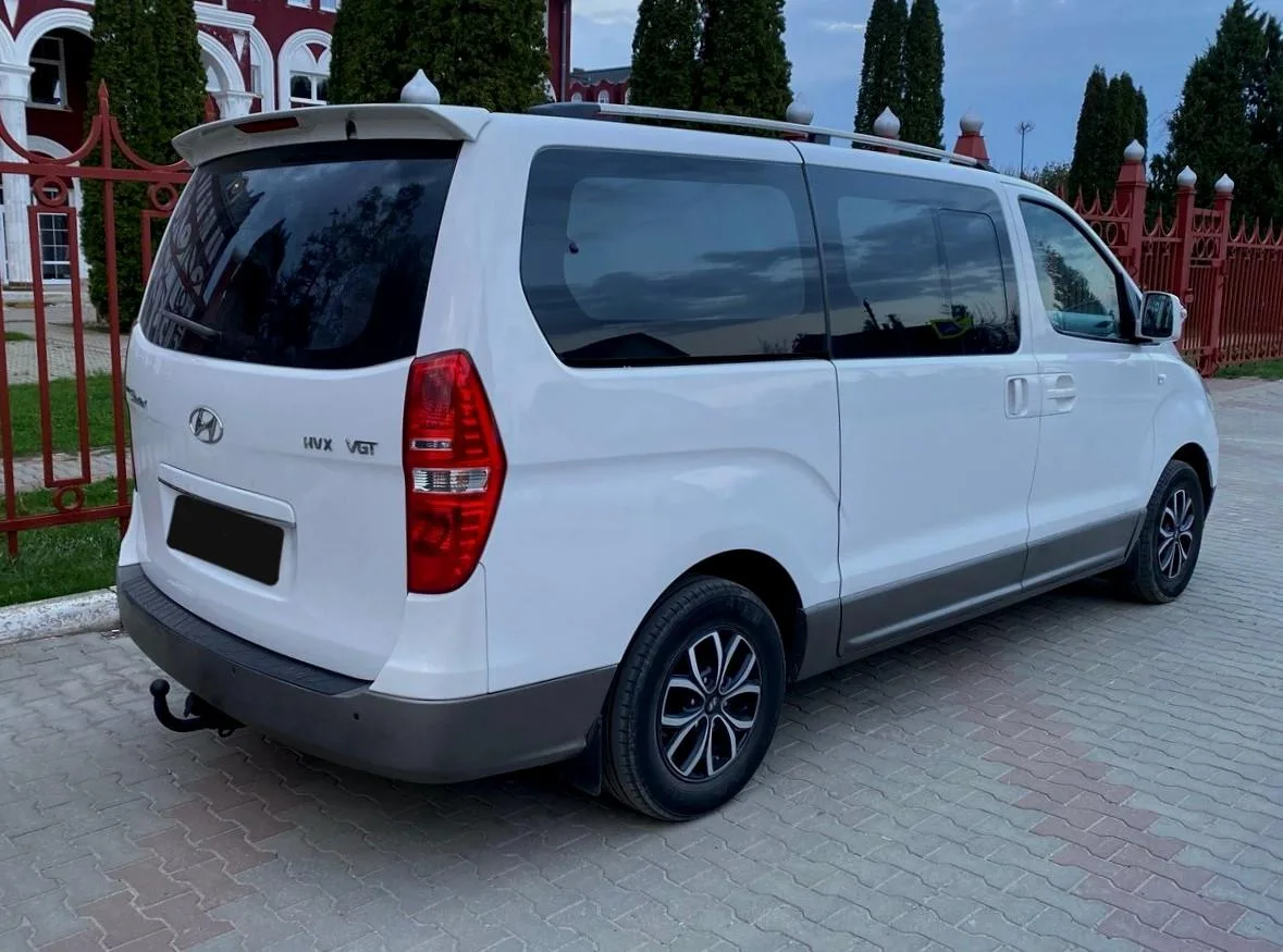 Hyundai Grand Starex