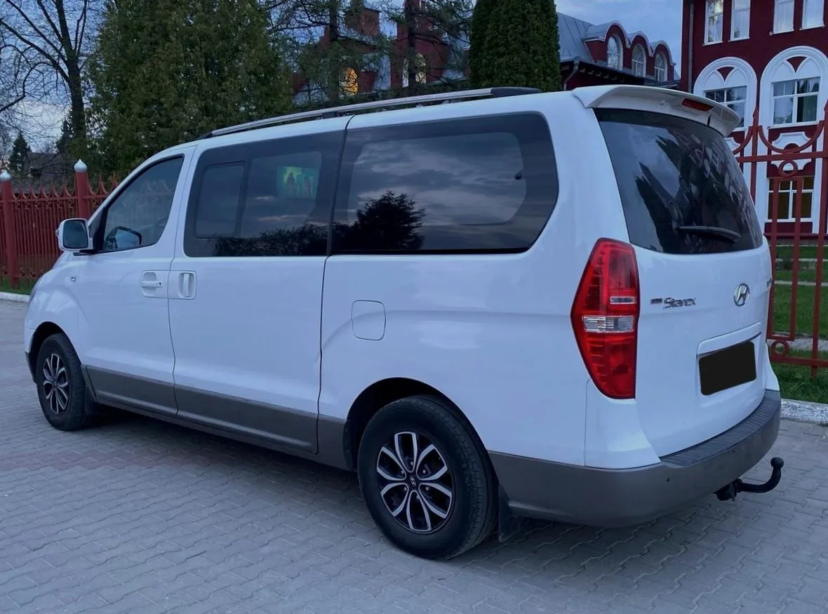 Hyundai Grand Starex