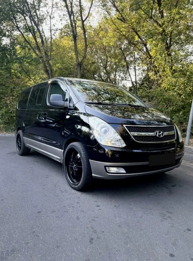 Hyundai Grand Starex