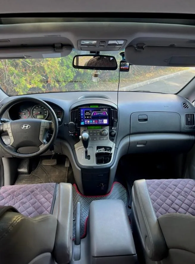 Hyundai Grand Starex